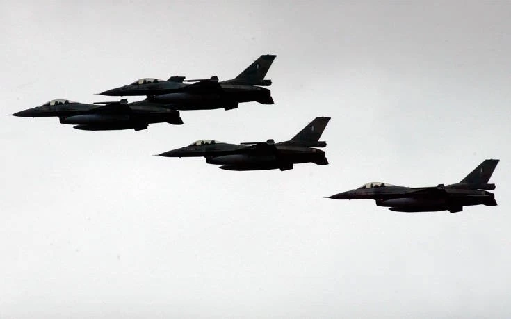 Νέα σωρεία τουρκικών παραβιάσεων πάνω από το Αιγαίο